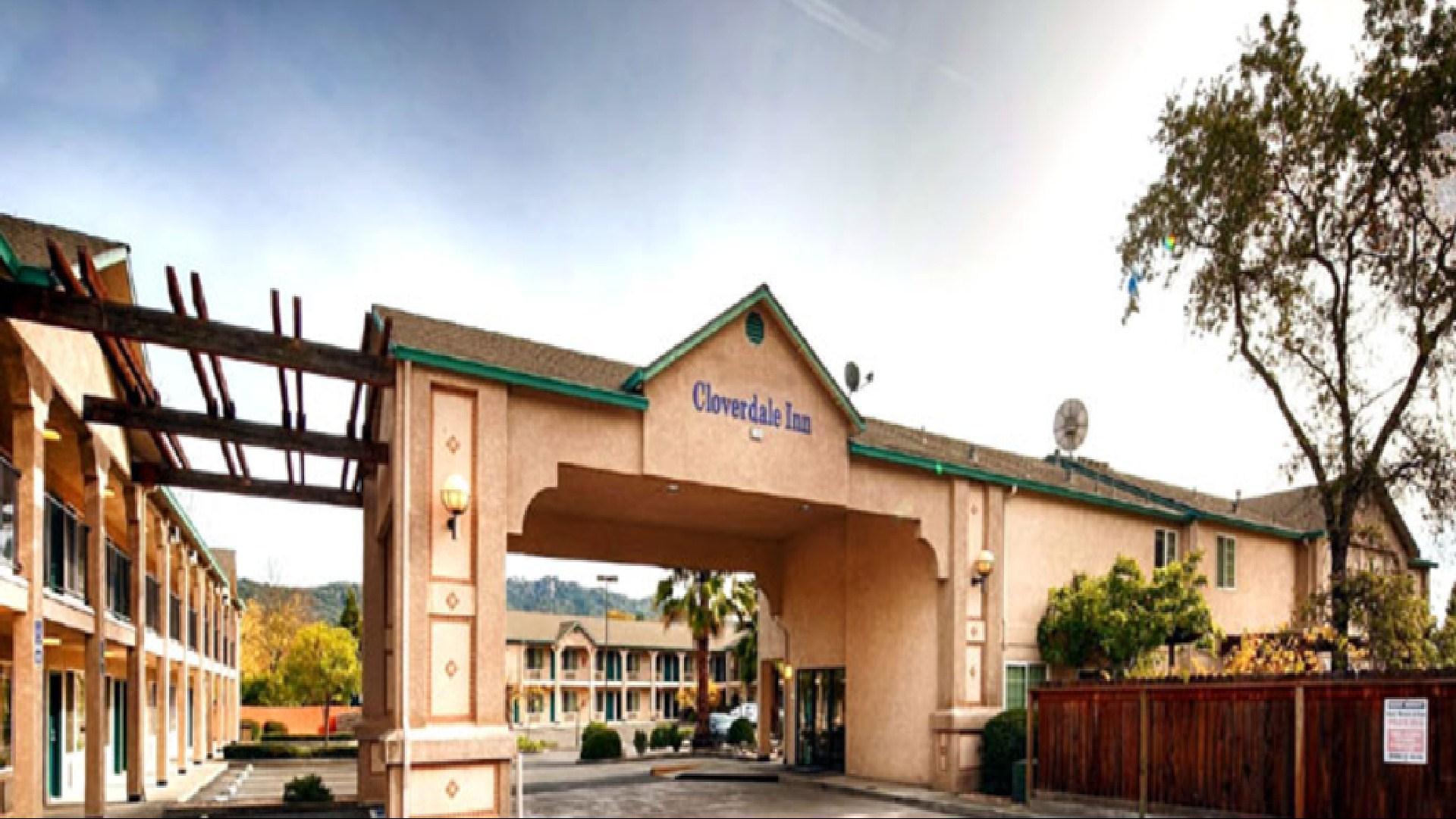 Cloverdale Wine Country Inn and Suites in Cloverdale, CA