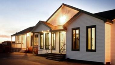 Shallow Bay Motel & Cabins in Cow Head, NL