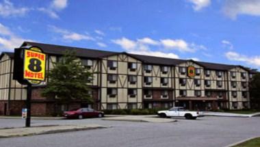 Super 8 by Wyndham Groton in Groton, CT