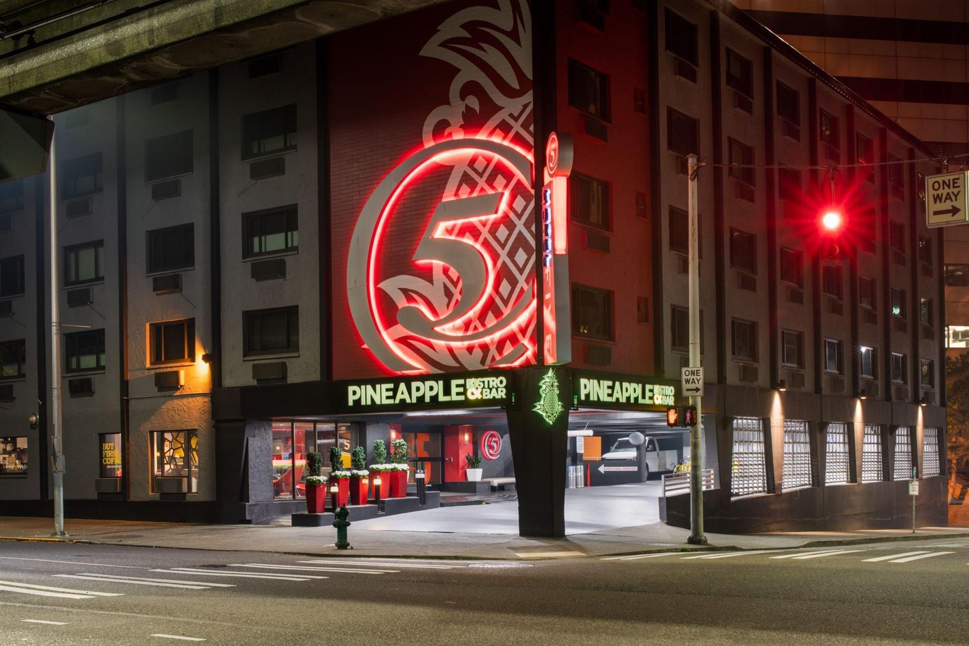 Staypineapple, Hotel FIVE, Downtown Seattle in Seattle, WA