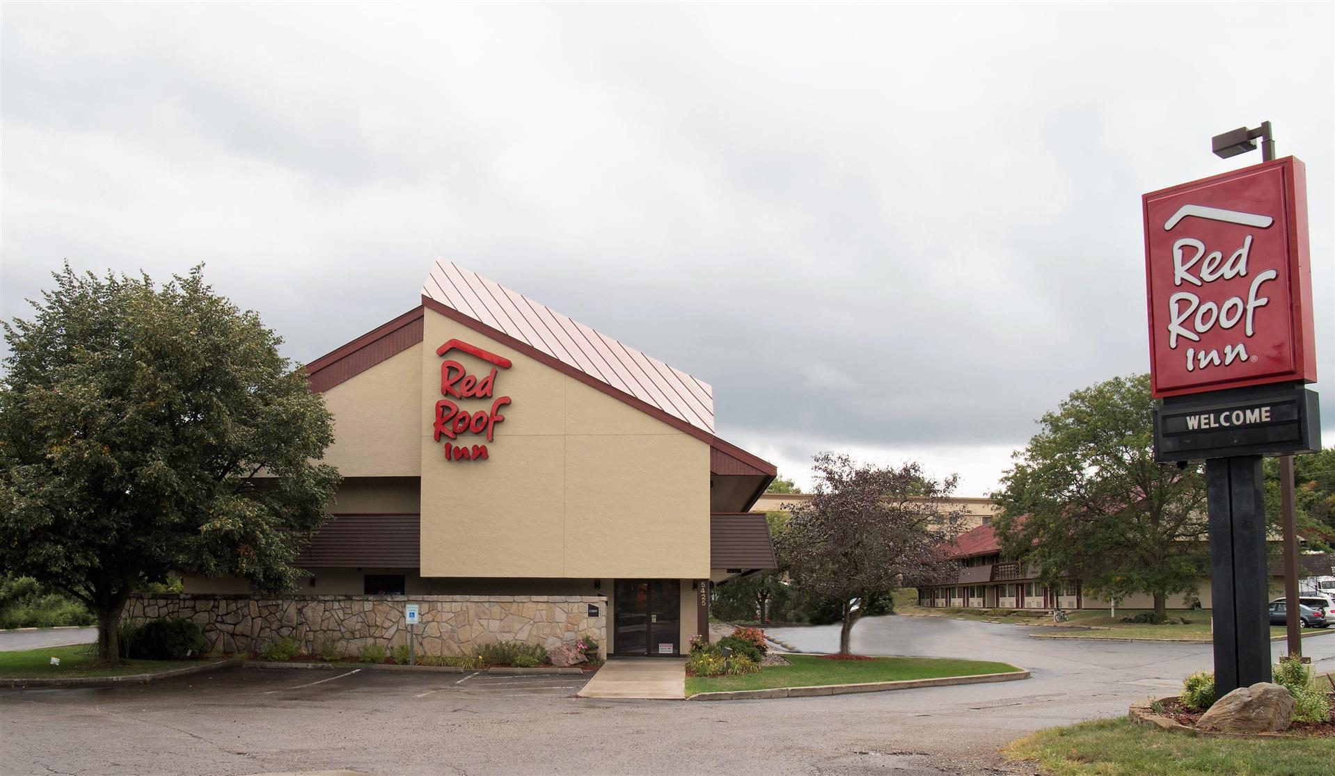 Red Roof Inn Kalamazoo West - Western Michigan U in Kalamazoo, MI