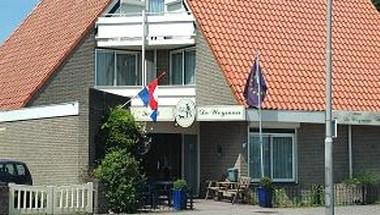 Astoria Hotel de Weyman in Santpoort-Noord, NL