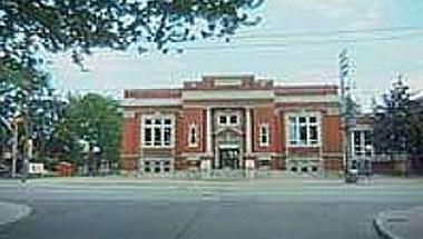 Annette Library (AN) in Toronto, ON