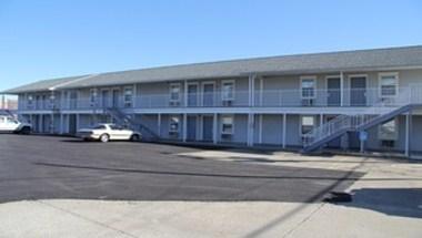 Travelers Suites in Paducah, KY