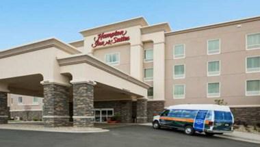 Hampton Inn & Suites Minot Airport in Minot, ND