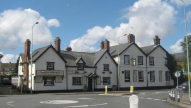 Rose and Crown Hotel in Haverhill, GB1