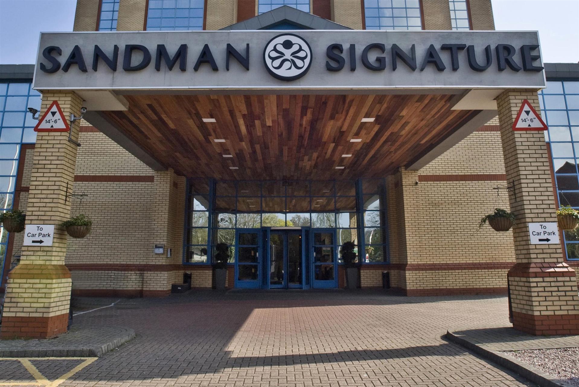 Sandman Signature London Gatwick Hotel in Crawley, GB1