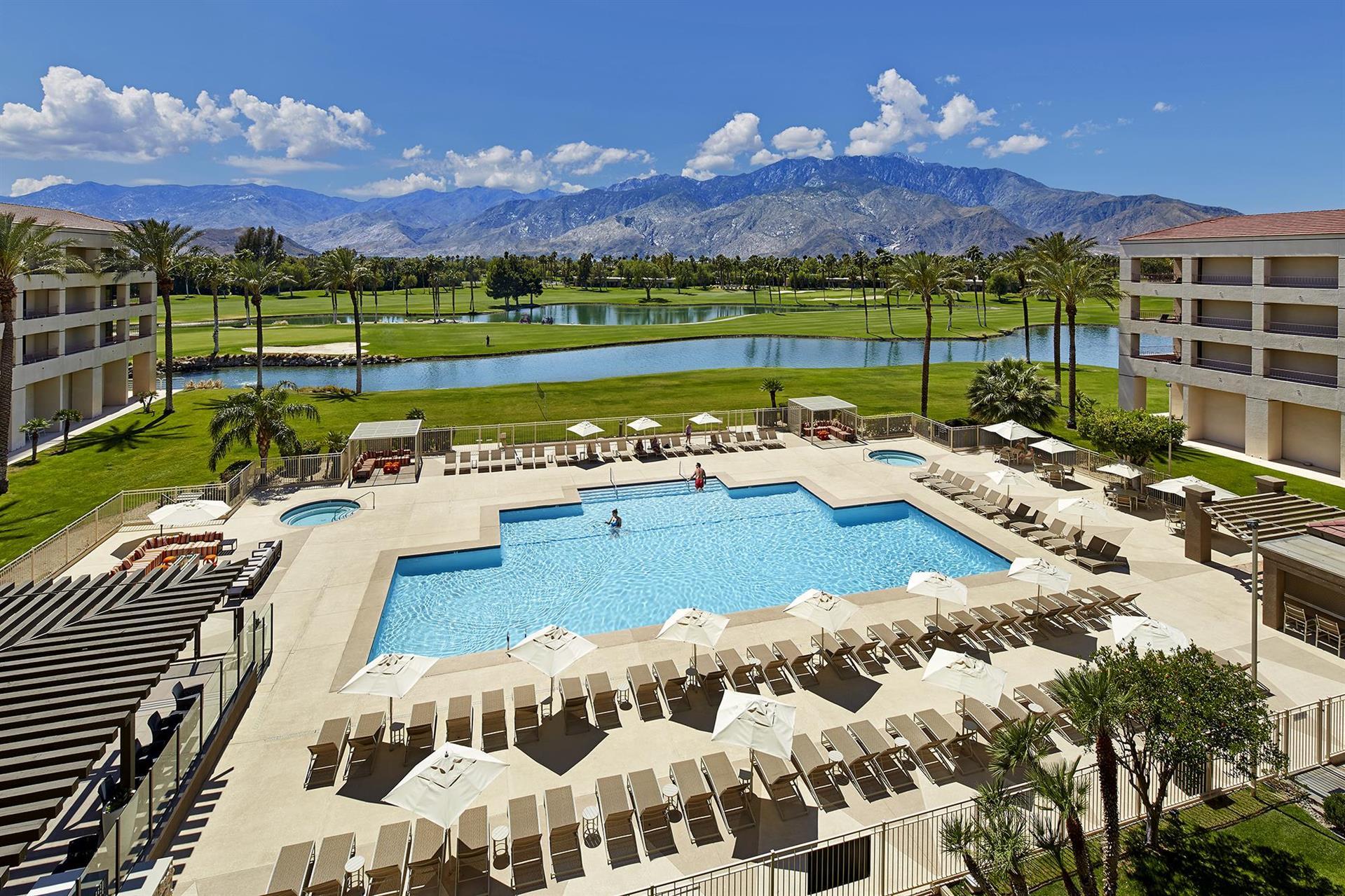 DoubleTree by Hilton Hotel Golf Resort Palm Springs in Cathedral City, CA