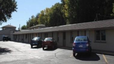 Budget Host Golden Wheat Motel in Junction City, KS