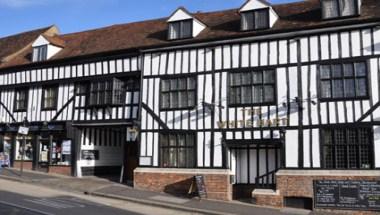 The White Hart Hotel in St. Albans, GB1