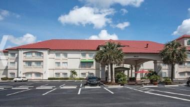 La Quinta Inn & Suites by Wyndham Fort Myers I75 in Fort Myers, FL