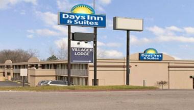 Days Inn & Suites by Wyndham Dayton North in Dayton, OH