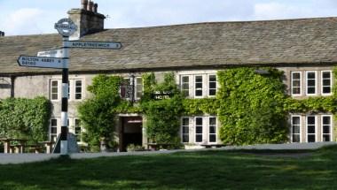 The Red Lion & Manor House in Skipton, GB1