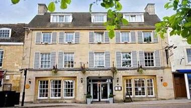 Crown And Cushion Hotel in Chipping Norton, GB1