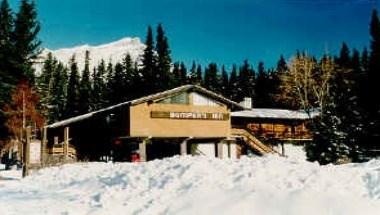 Bumpers Inn in Banff, AB