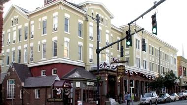 Yankee Pedlar Inn in Torrington, CT