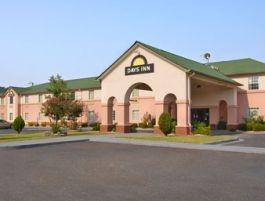 Days Inn by Wyndham Lincoln in Lincoln, AL