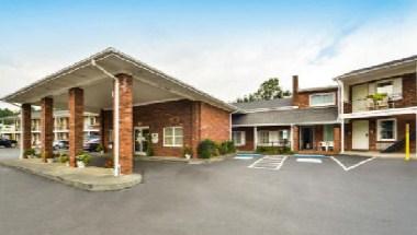 Days Inn by Wyndham West Jefferson in Jefferson, NC