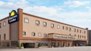 Days Inn & Suites by Wyndham Sault Ste. Marie ON in Sault Ste. Marie, ON