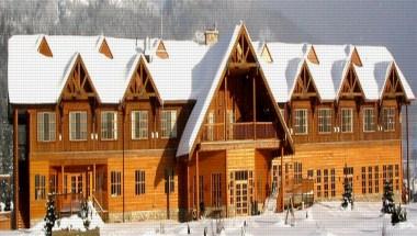 Glacier House Hotel & Resort in Revelstoke, BC