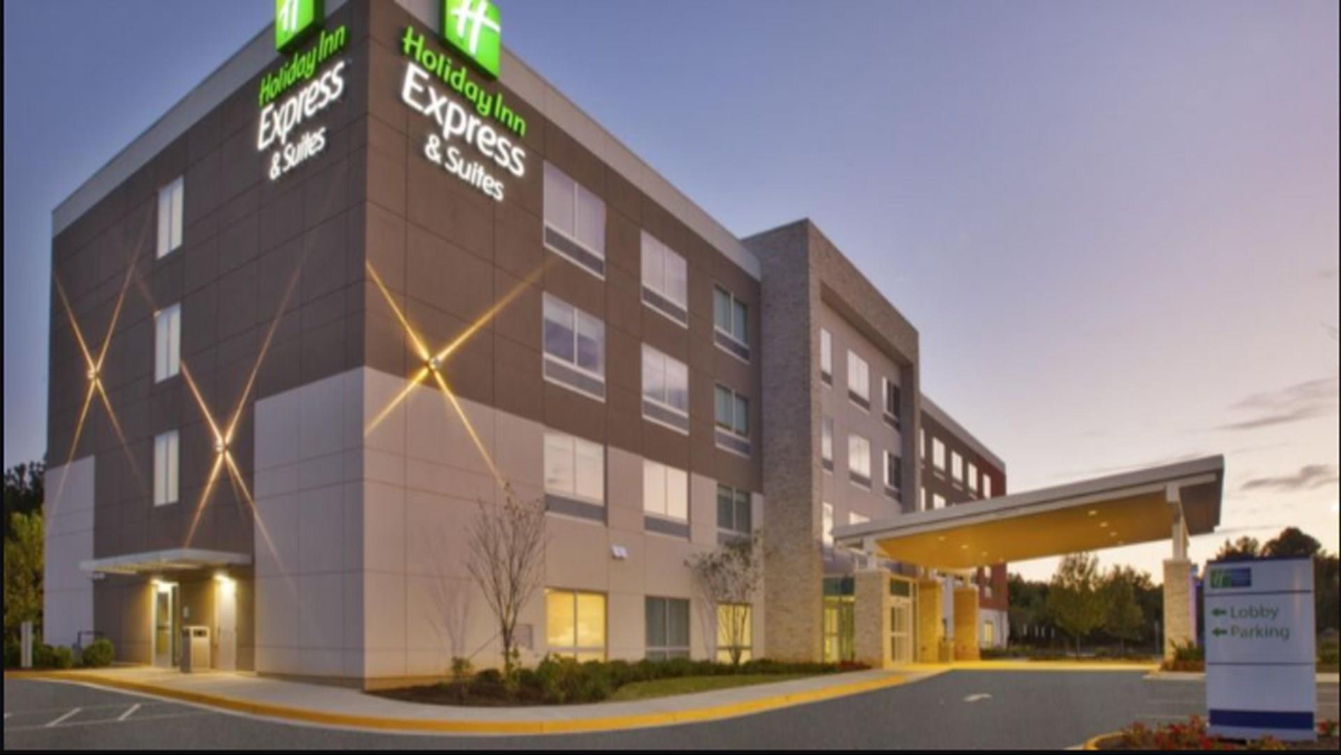 Holiday Inn Express & Suites Kingston-Ulster in Ulster, NY