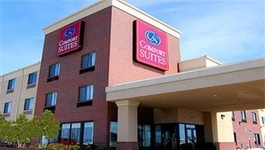 Comfort Suites Speedway - Kansas City in Kansas City, KS