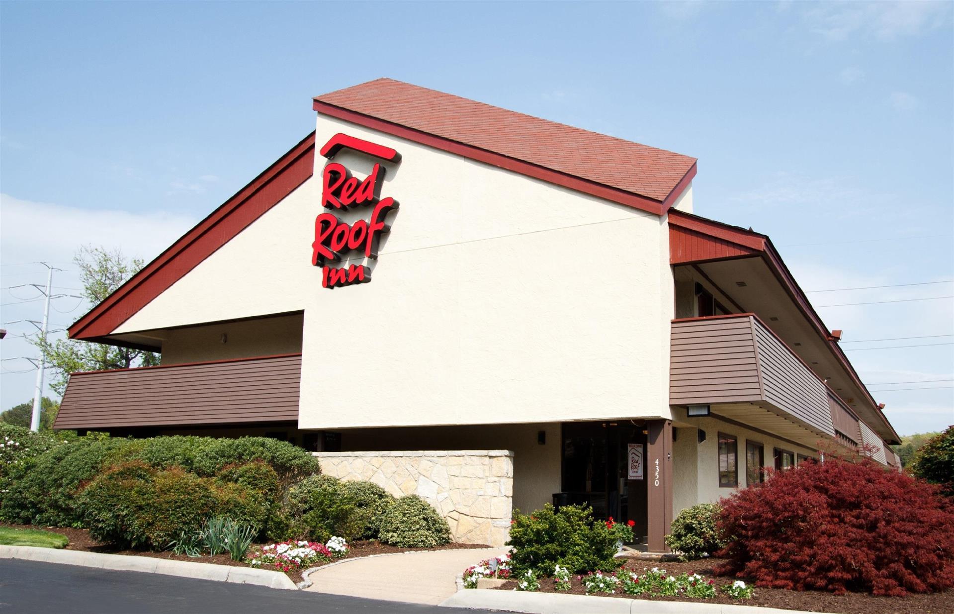 Red Roof Inn Detroit - Farmington Hills in Farmington Hills, MI