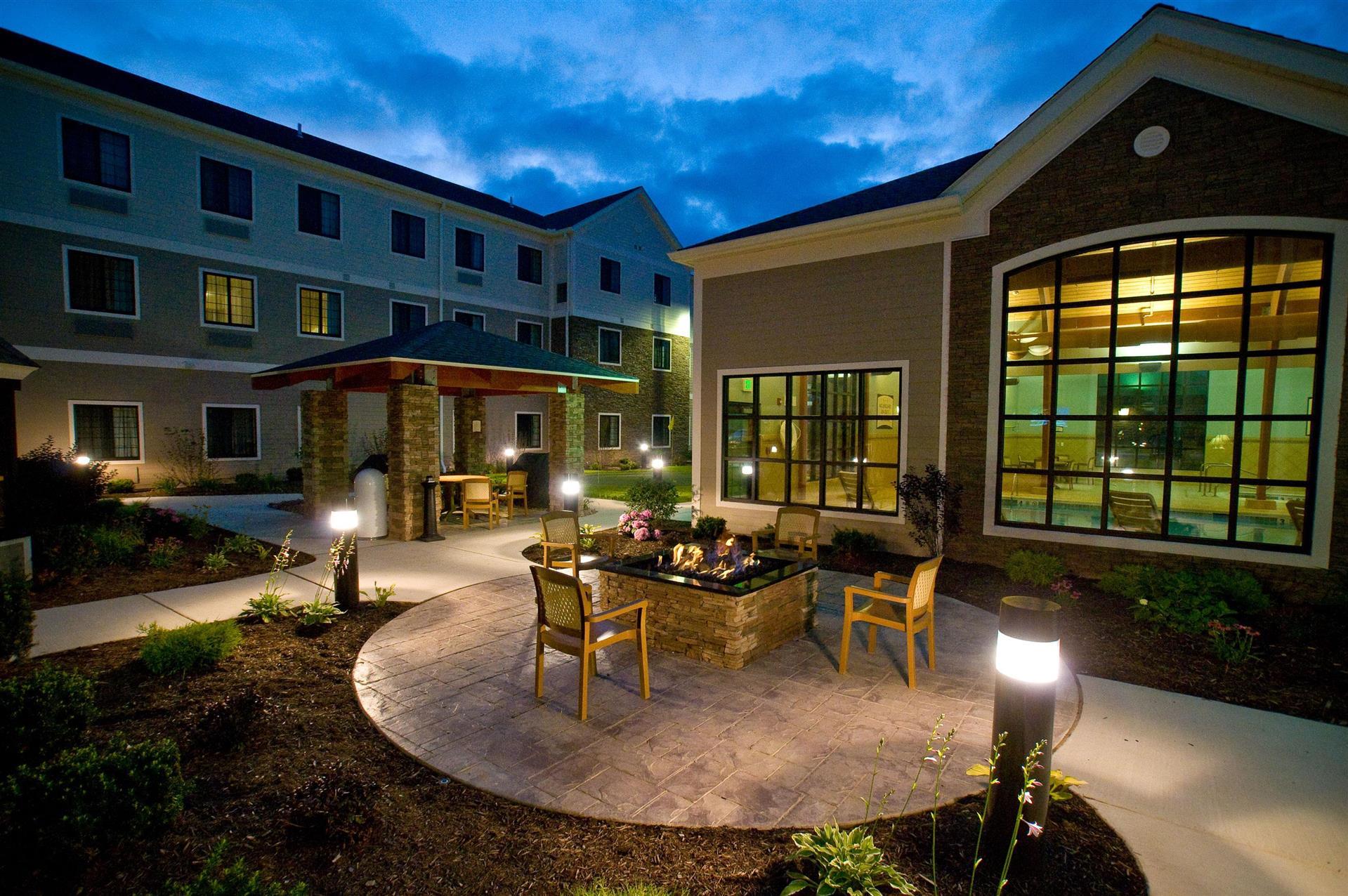 Hawthorn Suites by Wyndham Williamsville Buffalo Airport in Williamsville, NY
