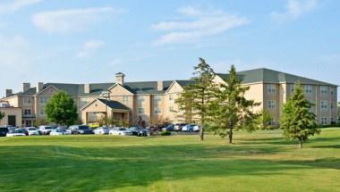 Best Western Premier Bridgewood Resort Hotel in Neenah, WI