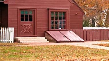 The Colonial Houses - Historic Lodging in Williamsburg, VA