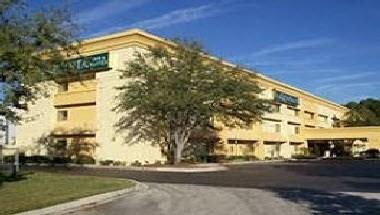 La Quinta Inn & Suites by Wyndham Jacksonville Mandarin in Jacksonville, FL