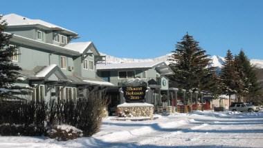 Mount Robson Inn in Jasper, AB