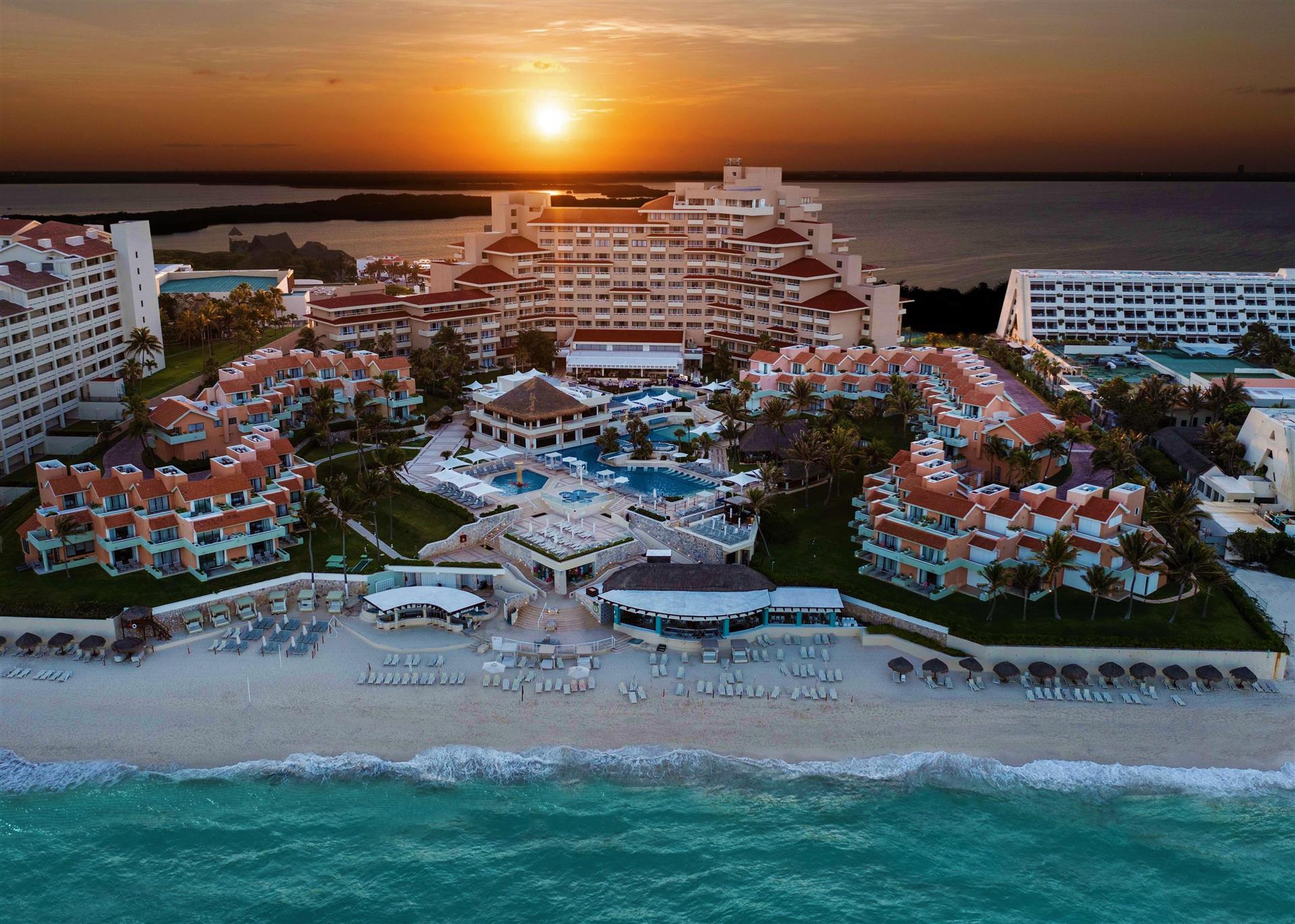 Wyndham Grand Cancun All Inclusive Resort & Villas in Cancun, MX