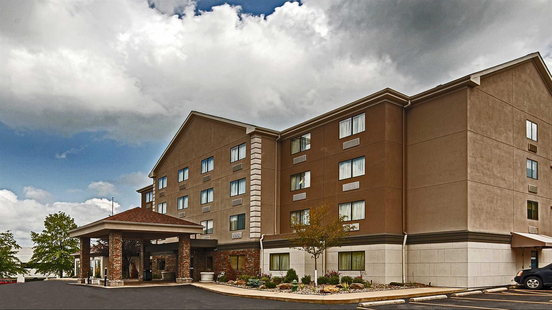 Comfort Inn & Suites Copley in Norton, OH