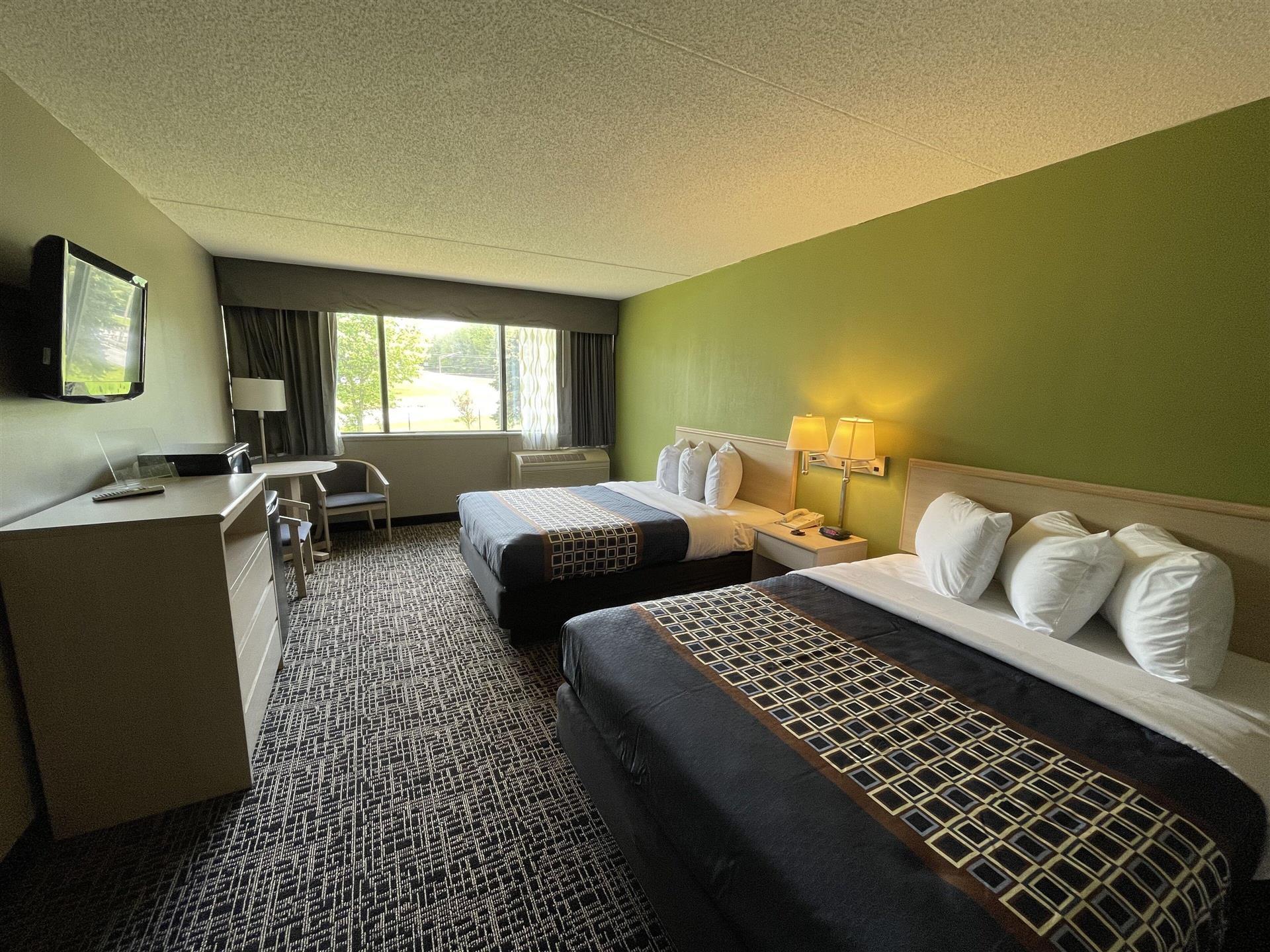 Wingate by Wyndham Lake George in Glens Falls, NY