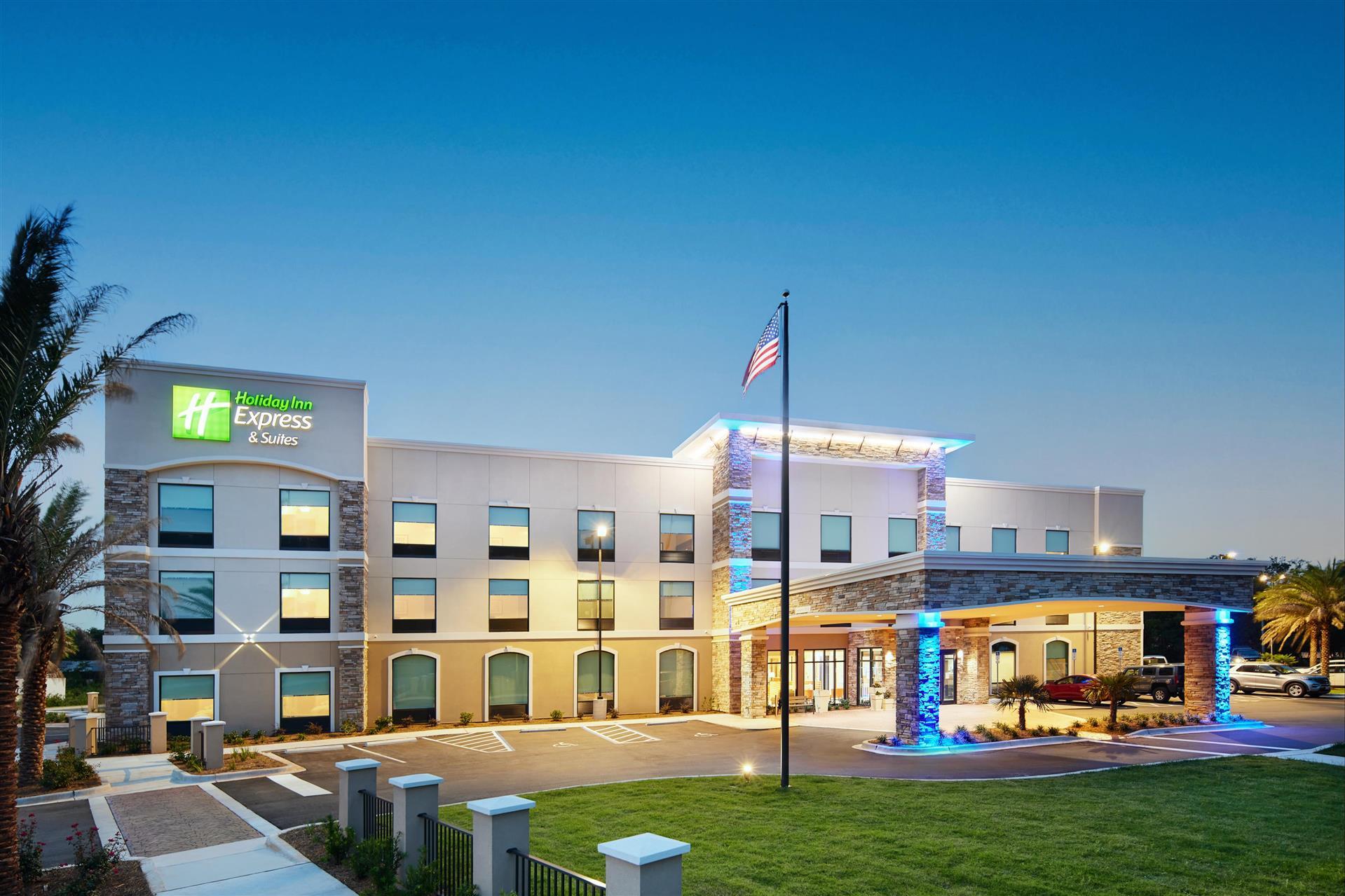 Holiday Inn Express & Suites Gulf Breeze - Pensacola Area in Gulf Breeze, FL