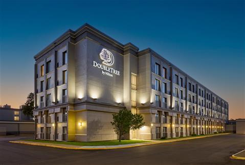 DoubleTree by Hilton Minneapolis Airport in Bloomington, MN