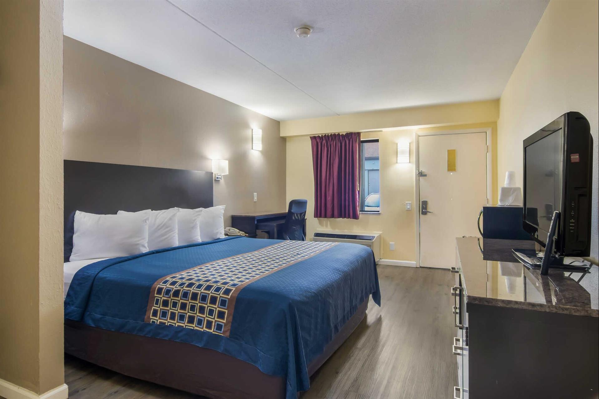 Rodeway Inn and Suites Monroeville in Monroeville, PA