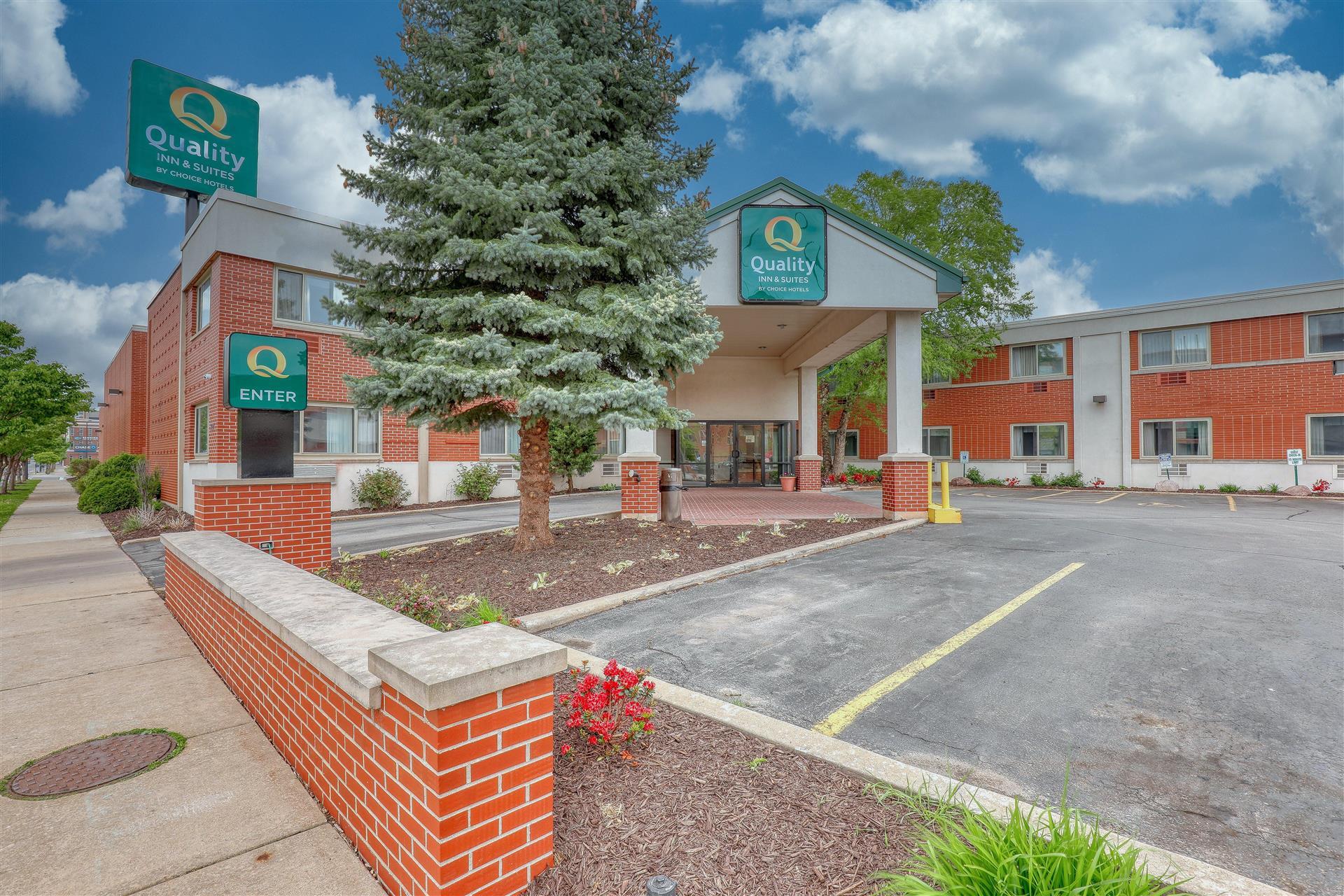 Quality Inn and Suites Downtown in Green Bay, WI