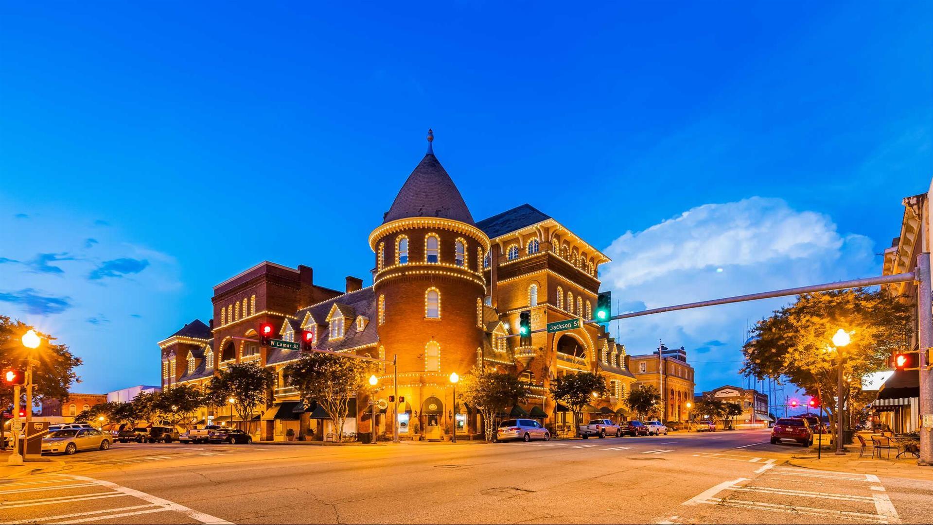 Windsor Hotel, Ascend Hotel Collection in Americus, GA