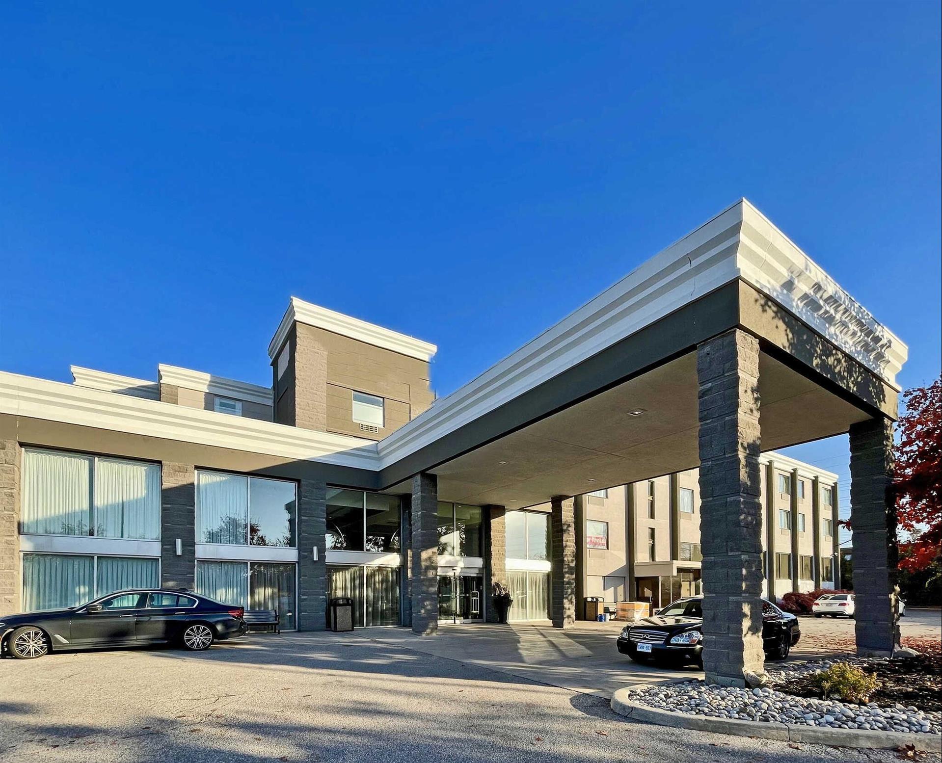 Comfort Inn & Conference Centre Toronto Airport in Toronto, ON