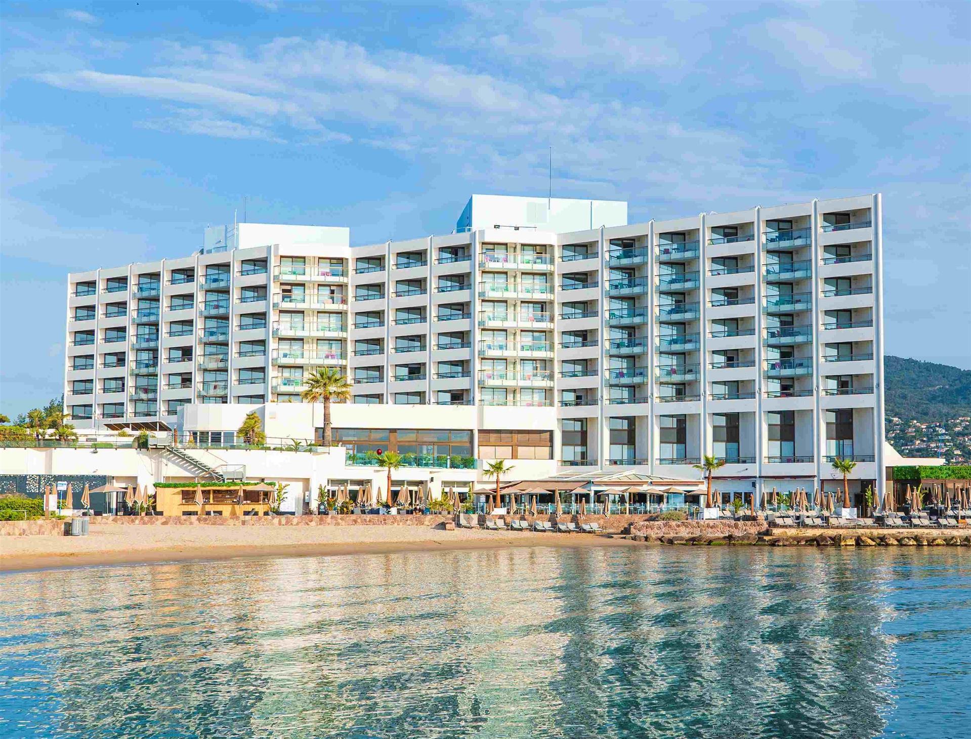 Hotel Pullman Cannes Mandelieu Royal Casino in Cannes, FR