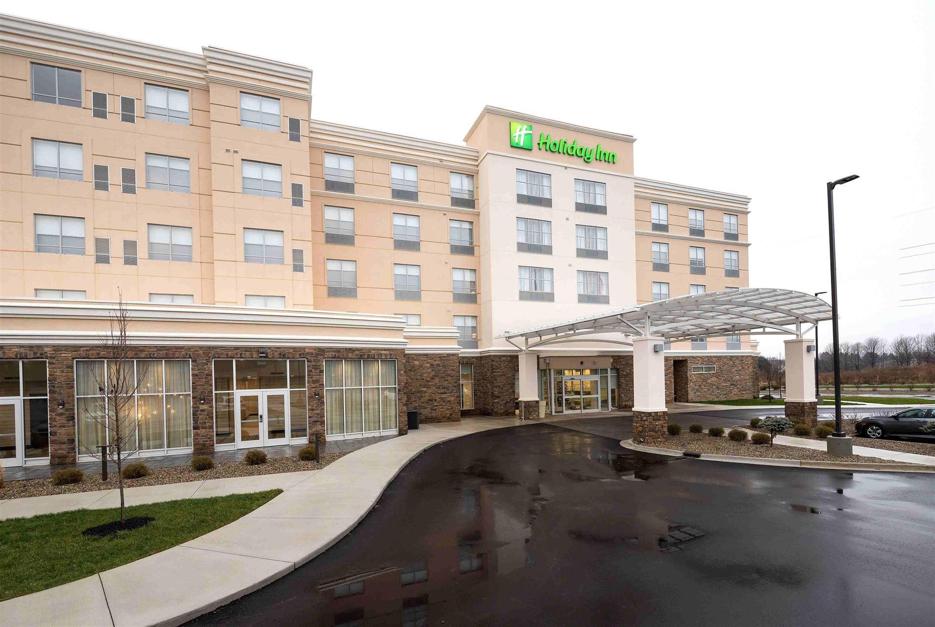 Holiday Inn & Suites Detroit - Troy in Troy, MI