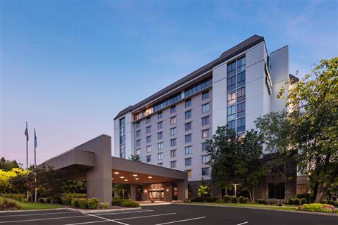 Embassy Suites by Hilton Nashville Airport in Nashville, TN