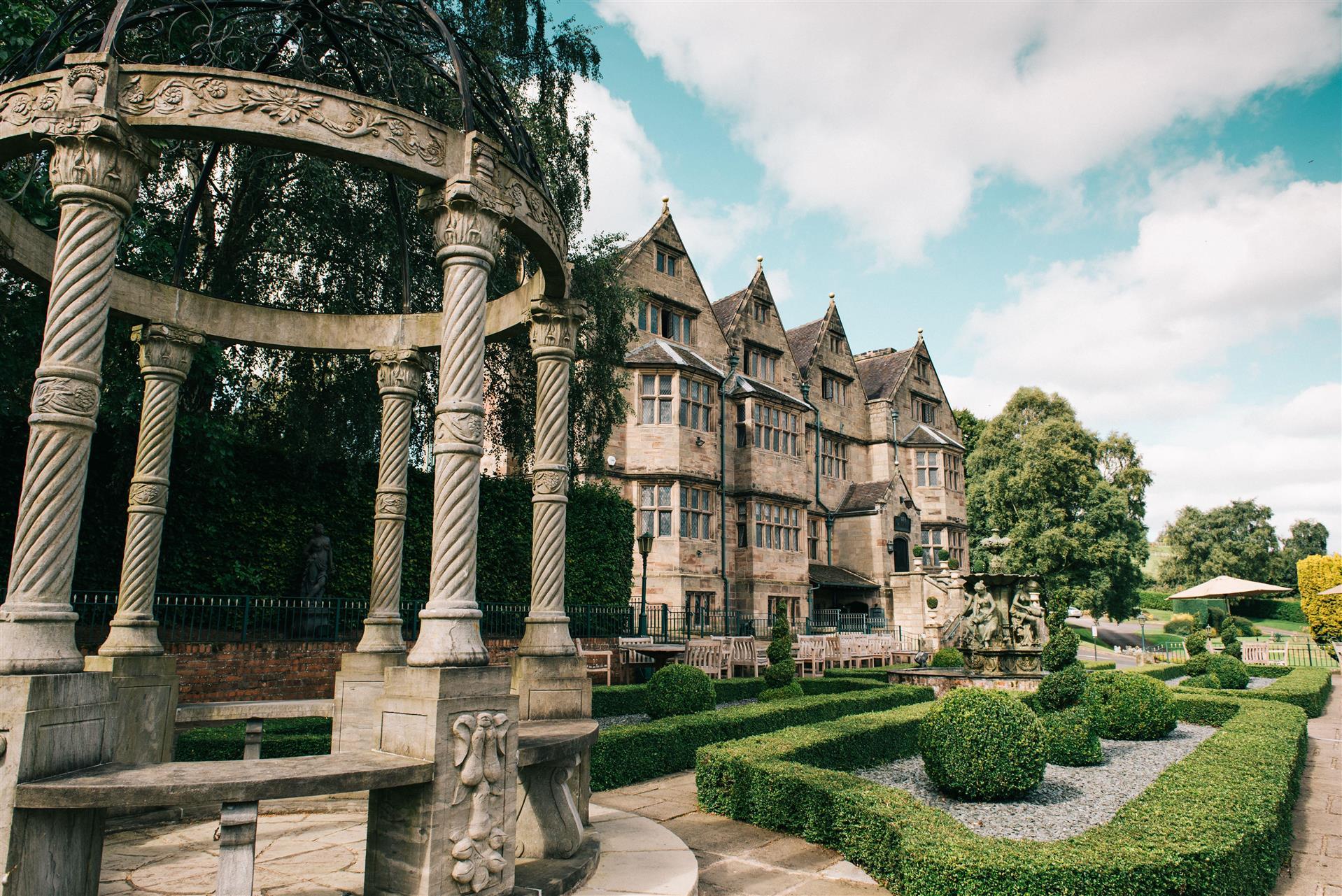 Weston Hall in Stafford, GB1