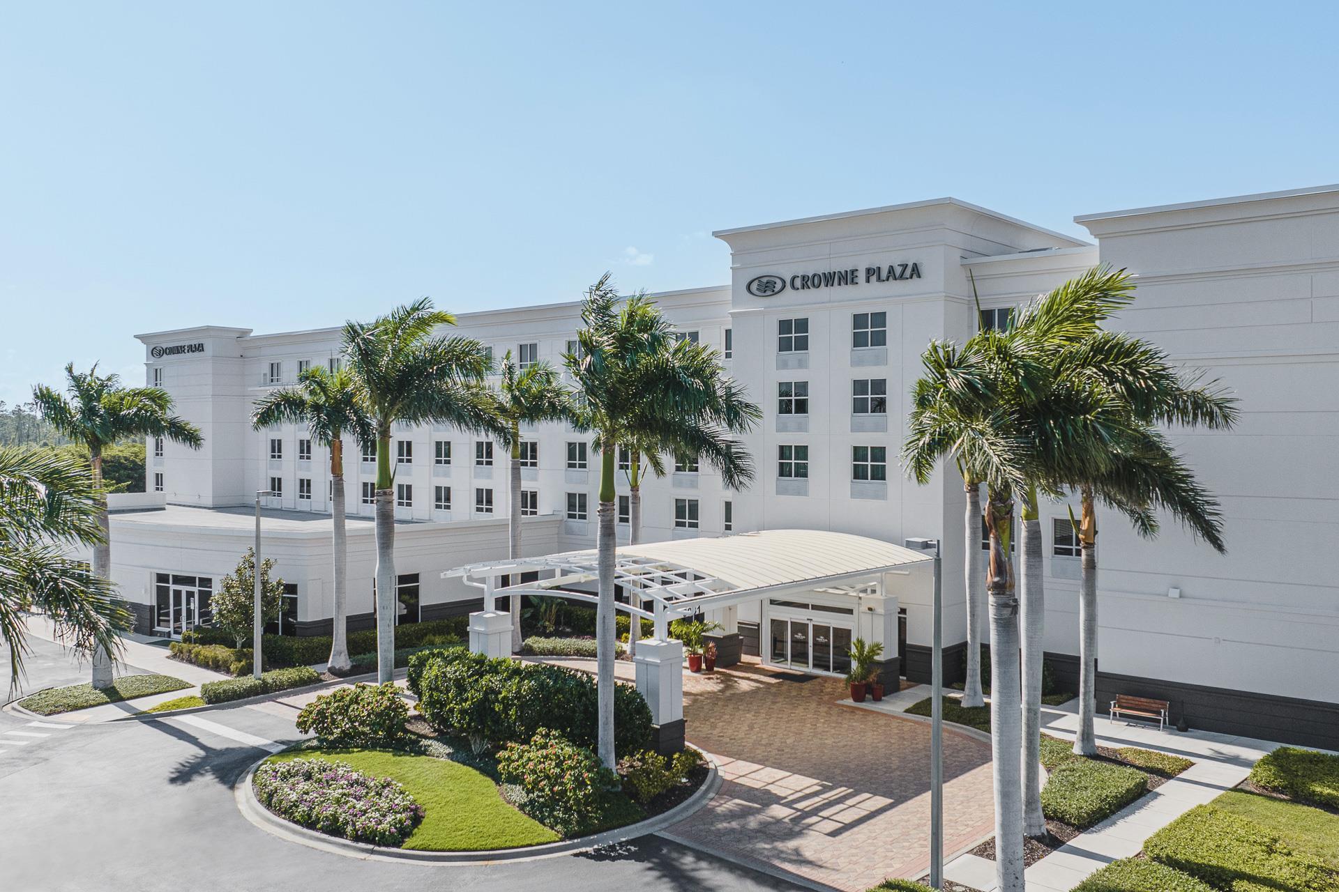 Crowne Plaza Ft. Myers Gulf Coast in Fort Myers, FL