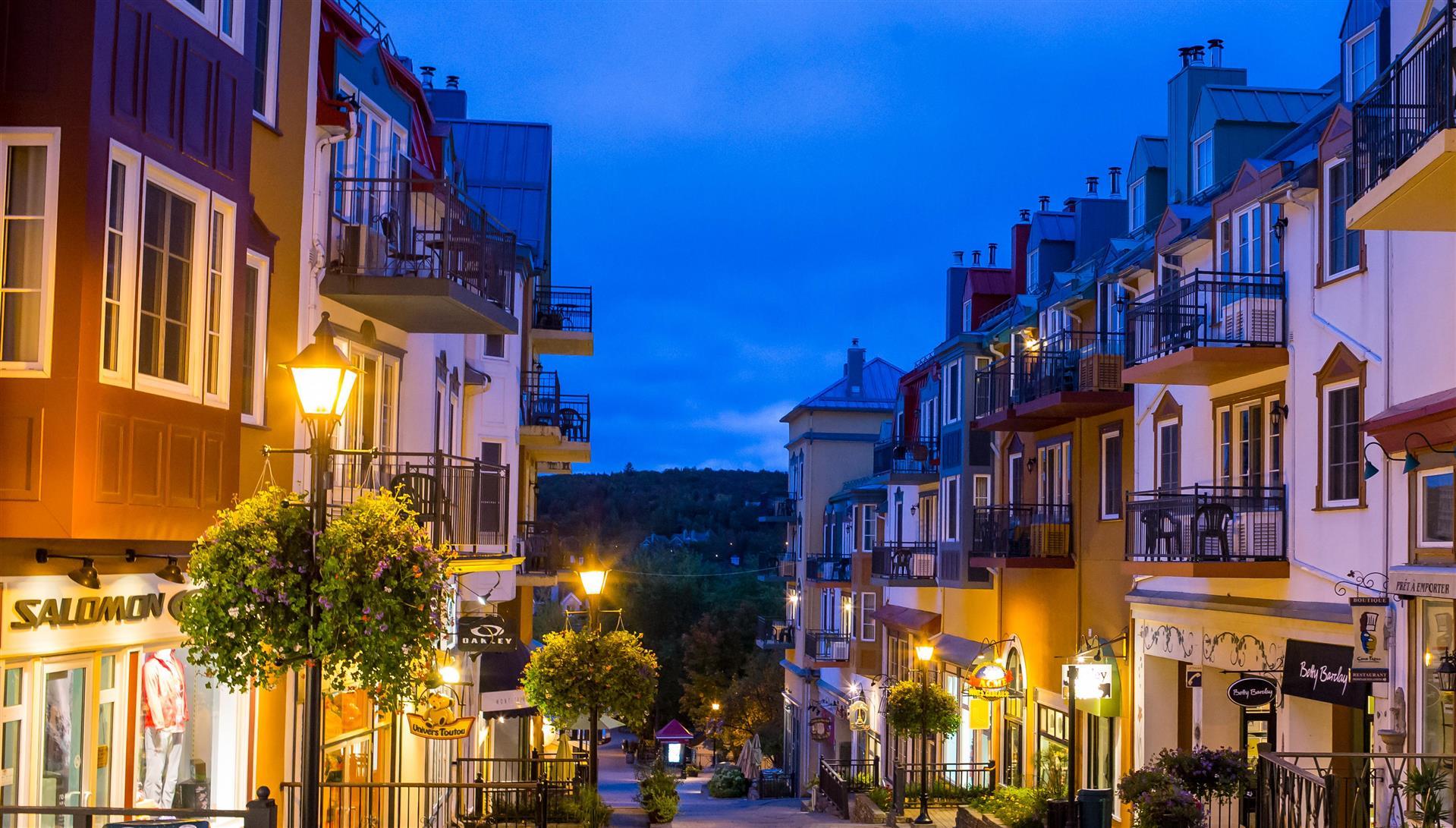 La Place St-Bernard - Les Suites Tremblant in Mont-Tremblant, QC