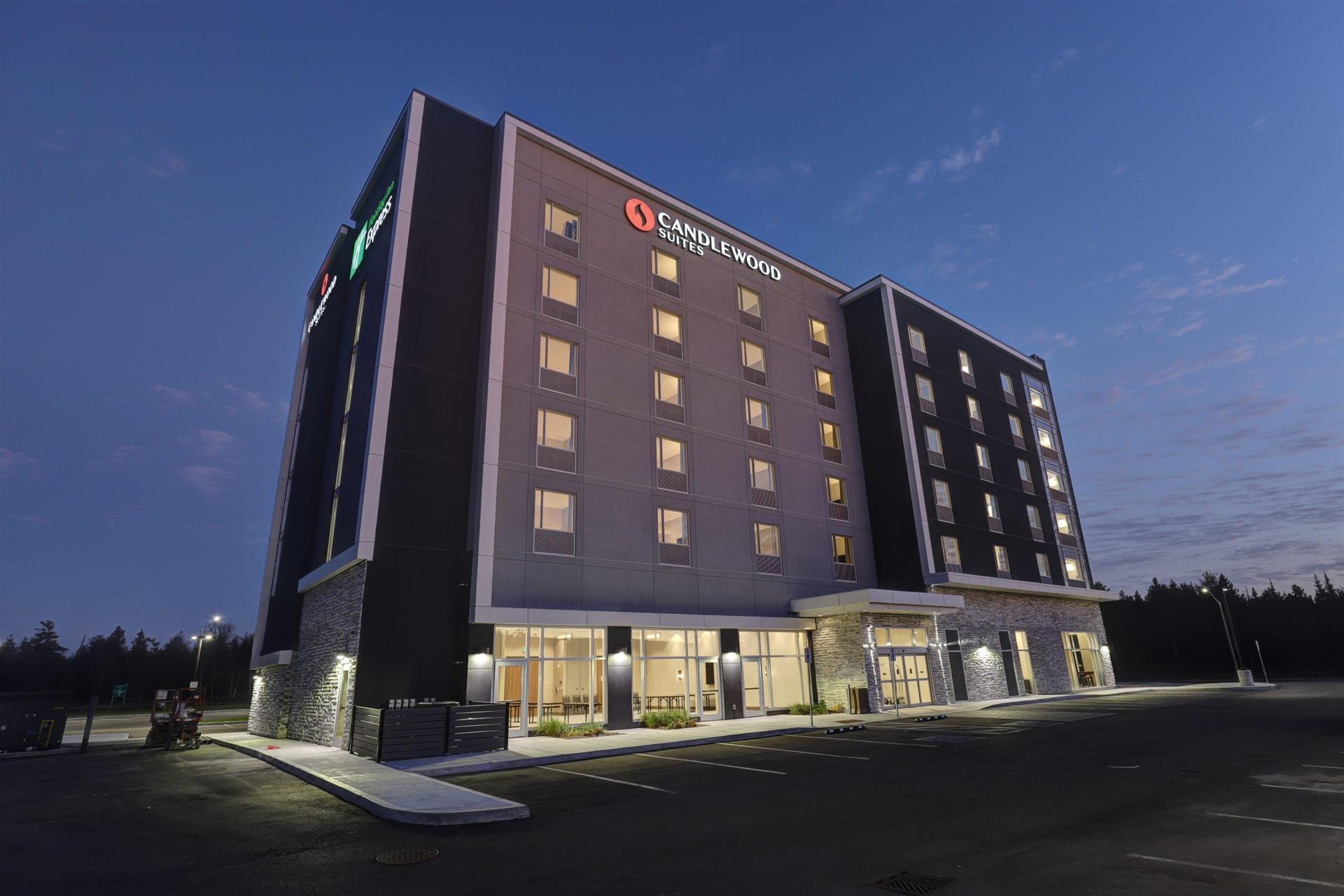 Candlewood Suites Kingston West in Kingston, ON