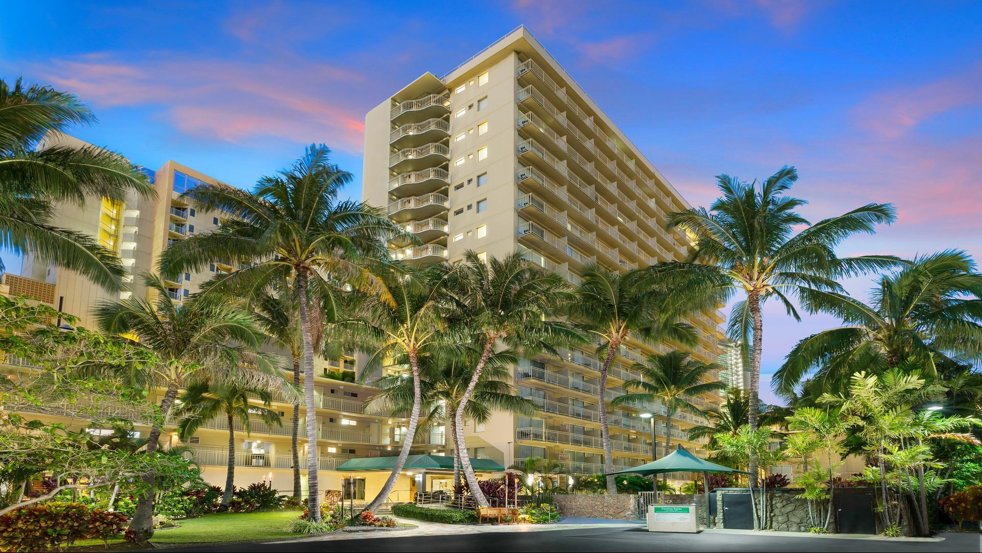 Courtyard Waikiki Beach in Honolulu, HI