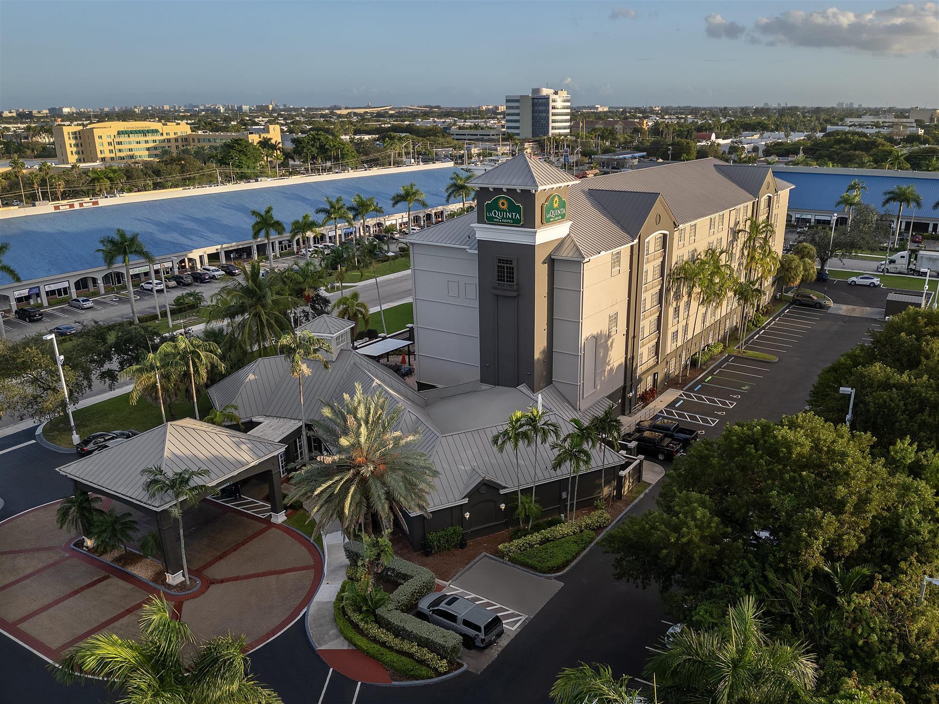 La Quinta Inn & Suites by Wyndham Miami Airport West in Miami, FL